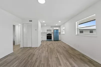 1301 Emerald Terrace #13, Fort Pierce, FL 34950 - Photo 3