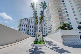 1 Las Olas Cir, Fort Lauderdale, FL 33316 - Photo 41