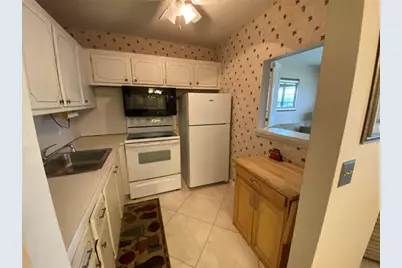 278 Newport R #278, Deerfield Beach, FL 33442 - Photo 5