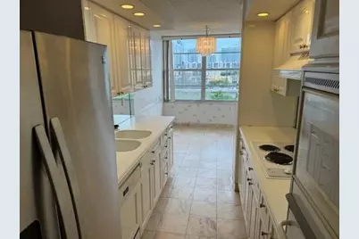 230 174th Street #814, Sunny Isles Beach, FL 33160 - Photo 11