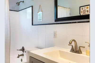 657 NW 30th Court, Wilton Manors, FL 33311 - Photo 15