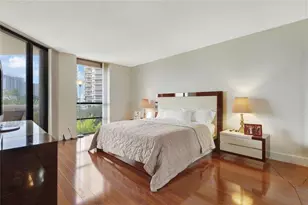 20191 E Country Club Dr, Miami, FL 33180 - Photo 13