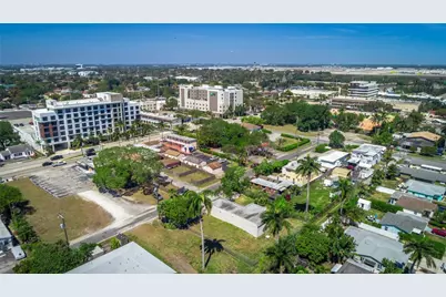 126 NE 1st Avenue, Dania, FL 33004 - Photo 19