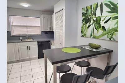 9521 Sunrise Lakes Boulevard #103, Sunrise, FL 33322 - Photo 3