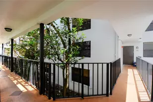 3350 NE 192 St, Miami, FL 33180 - Photo 3