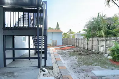 808 NW 19 Street, Fort Lauderdale, FL 33311 - Photo 13