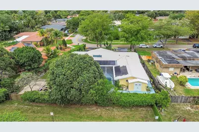 1480 SW 66th Terrace, Plantation, FL 33317 - Photo 65