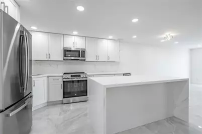 8900 Washington Boulevard #418, Pembroke Pines, FL 33025 - Photo 9