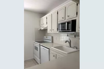 1055 Country Club Drive #404, Margate, FL 33063 - Photo 5