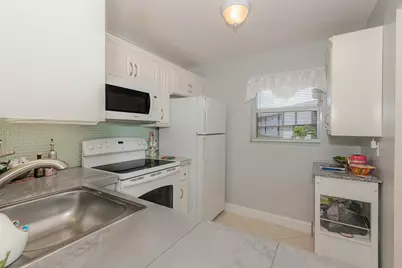 2861 NW 47th Terrace #303, Fort Lauderdale, FL 33313 - Photo 9