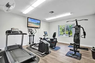 1501 N 12th Ct, Hollywood, FL 33019 - Photo 21