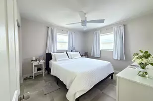 2340 N 58th Terrace, Hollywood, FL 33021 - Photo 9