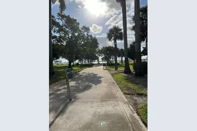 810 Lake Shore Drive #25, West Palm Beach, FL 33403 - Photo 33