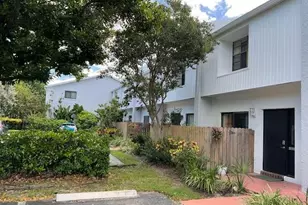 2106 NE 44th St, Pompano Beach, FL 33064 - Photo 43