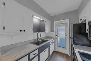 11 SW 4th Ave, Boca Raton, FL 33432 - Photo 19