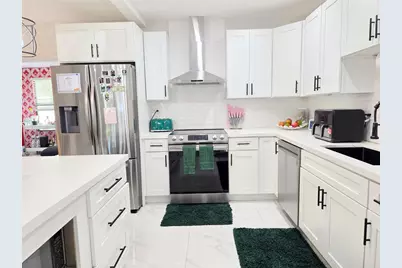 2030 SW 22nd Avenue, Fort Lauderdale, FL 33312 - Photo 17