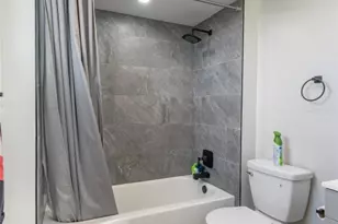 119 Royal Park Dr Unit, Oakland Park, FL 33309 - Photo 21