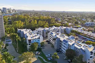 2860 NE 14th St, Pompano Beach, FL 33062 - Photo 25