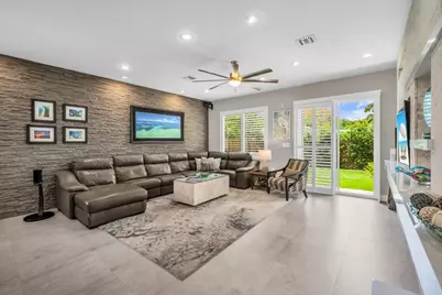 807 SW 7th Avenue, Fort Lauderdale, FL 33315 - Photo 15