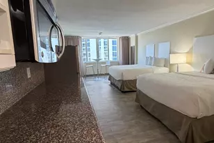 19201 Collins Ave, Sunny Isles Beach, FL 33160 - Photo 17