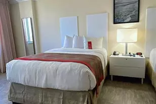 19201 Collins Ave, North Miami Beach, FL 33160 - Photo 7