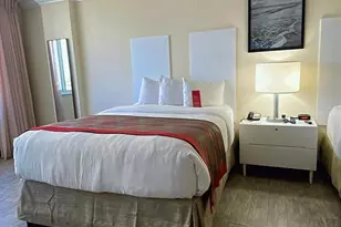 19201 Collins Ave, North Miami Beach, FL 33160 - Photo 7