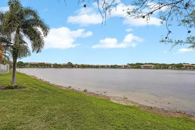 5051 Wiles Road #201, Pompano Beach, FL 33073 - Photo 41