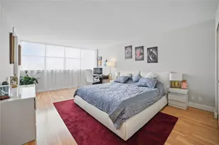 100 Golden Isles Dr, Hallandale Beach, FL 33009 - Photo 25