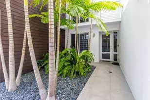700 NE 14th Ave, Fort Lauderdale, FL 33304 - Photo 3