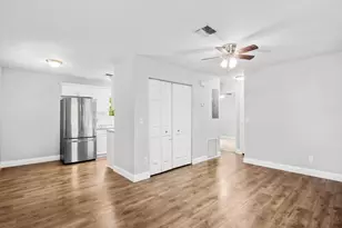 1325 17th Ct, Vero Beach, FL 32962 - Photo 3