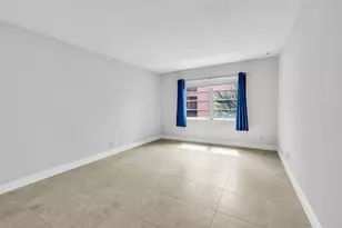 3050 Sunrise Lakes Dr Unit, Sunrise, FL 33322 - Photo 13