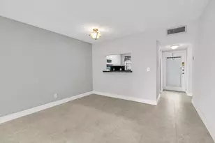 3050 Sunrise Lakes Dr Unit, Sunrise, FL 33322 - Photo 11