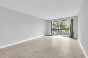 3050 Sunrise Lakes Dr Unit, Sunrise, FL 33322 - Photo 9