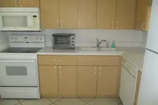 2314 S Cypress Bend Dr, Pompano Beach, FL 33069 - Photo 3