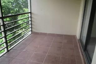 2314 S Cypress Bend Dr, Pompano Beach, FL 33069 - Photo 9