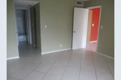 2314 S Cypress Bend Drive #613, Pompano Beach, FL 33069 - Photo 7