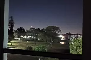 9481 Sunrise Lakes Blvd, Sunrise, FL 33322 - Photo 17