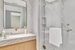 525 N Fort Lauderdale Beach Blvd, Fort Lauderdale, FL 33304 - Photo 21