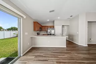 5485 NW Pine Trail Cir, Port Saint Lucie, FL 34983 - Photo 13