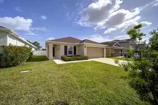 5485 NW Pine Trail Cir, Port Saint Lucie, FL 34983 - Photo 3