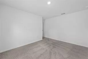 8175 104th Ave, Vero Beach, FL 32967 - Photo 13