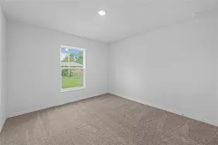 8175 104th Ave, Vero Beach, FL 32967 - Photo 15