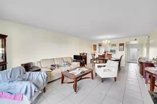 9020 Sunrise Lakes Blvd, Sunrise, FL 33322 - Photo 5