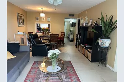 9330 Lagoon Place #406, Davie, FL 33324 - Photo 3