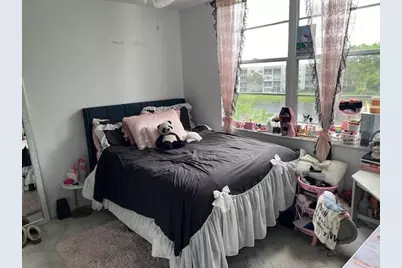 9330 Lagoon Place #406, Davie, FL 33324 - Photo 5