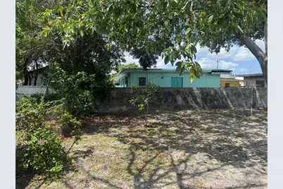 1735 NW 69th Street, Miami, FL 33147 - Photo 27