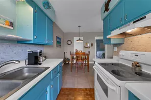 11 SW 4th Ave, Boca Raton, FL 33432 - Photo 17