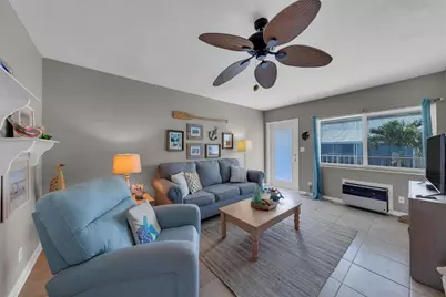 11 SW 4th Avenue #11, Boca Raton, FL 33432 - Photo 7