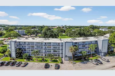 2005 Berkshire A #2005, Deerfield Beach, FL 33442 - Photo 3