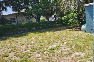 1041 NW 23rd Terrace, Fort Lauderdale, FL 33311 - Photo 27